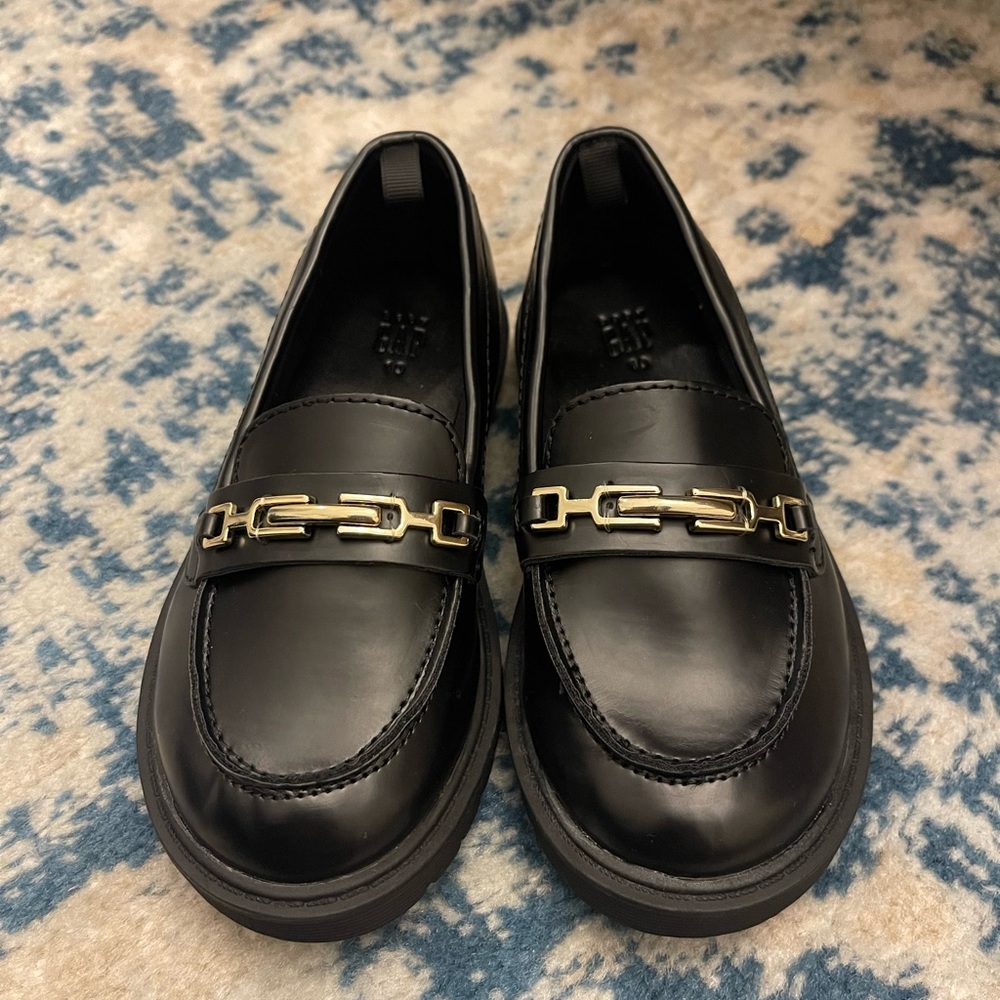 New Black Leather Loafers with Gold Accent (Without Tags)